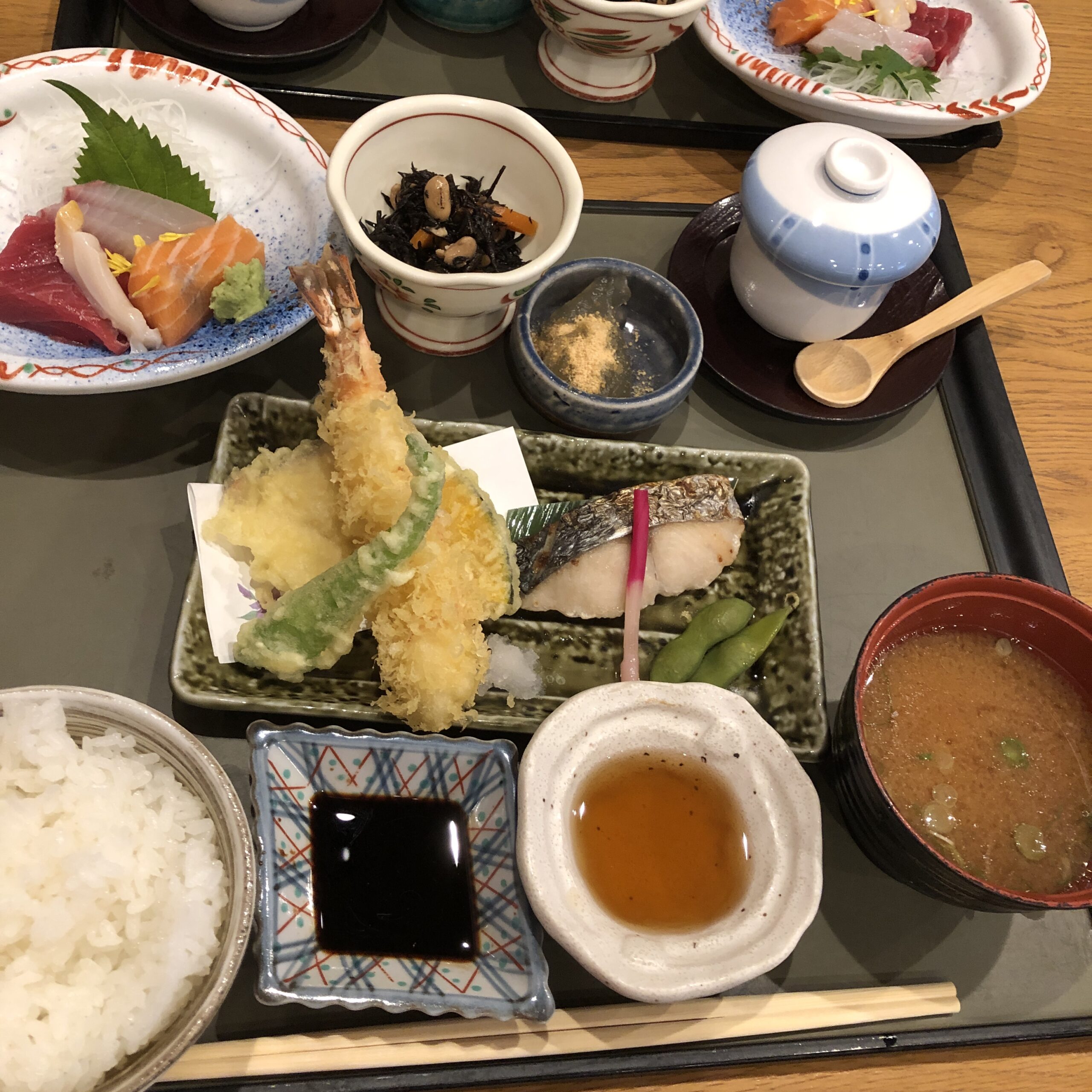 昼食